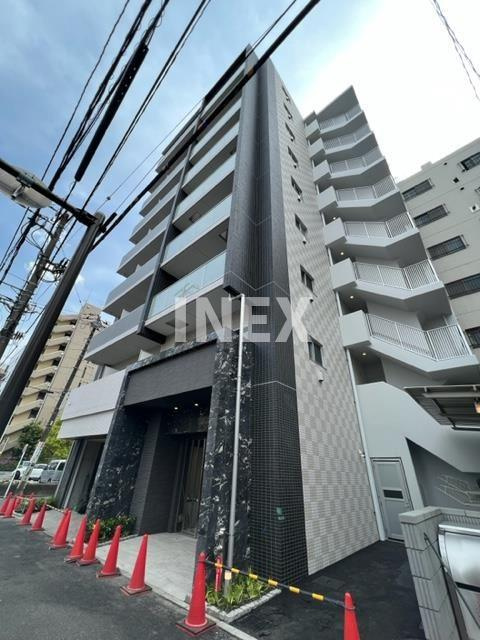 横浜市神奈川区西神奈川１丁目の賃貸マンションの外観