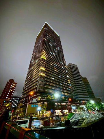 ザ・パークハウス中之島タワーの外観