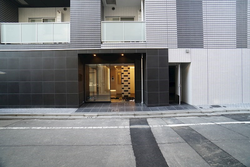 メインステージ新御徒町のエントランス