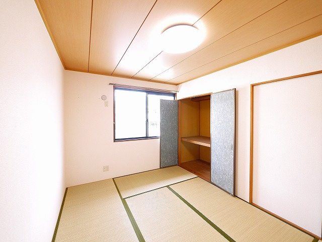 エトワール栄の内装|和室ならではの温かな和の空間で寛ぎの時間を過ごせます