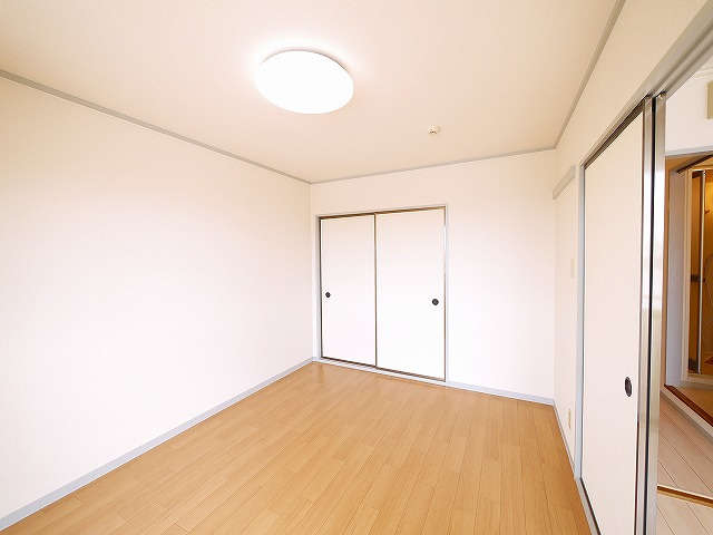 エトワール栄の洋室|ゆったりした洋室です
