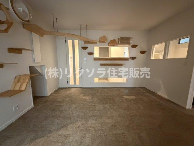 池の瀬町　中古一戸建てのダイニング|LDK18.4帖
■物件内覧・資金計画相談・住宅ローン相談、リフォーム相談、お問合せ受付中■
※当日・翌日のご内覧、ご相談はお電話でのお問合せがスムーズです！