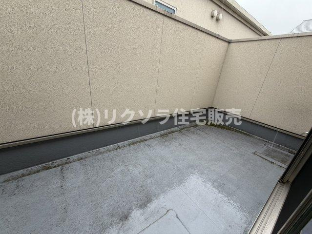 池の瀬町　中古一戸建てのバルコニー|■物件内覧・資金計画相談・住宅ローン相談、リフォーム相談、お問合せ受付中■
※当日・翌日のご内覧、ご相談はお電話でのお問合せがスムーズです！