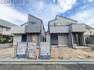 長期優良住宅認定・住宅性能評価が証明する品質の高さ、魅力ある外観デザインやクオリティとコストのバランスを考えた「リーブルガーデン」シリーズからの地にて新規分譲のご紹介です。