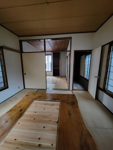 平塚市明石町の店舗事務所の内装