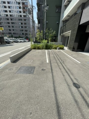S-RESIDENCE大阪同心の駐車場