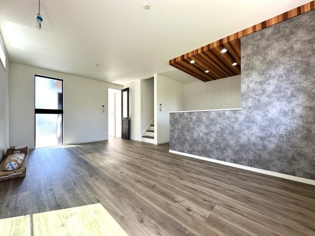 明石市大久保町江井島新築戸建の居間・リビング|会話が弾むリビング、料理が愉しくなるキッチン、快適な空間を演出します。