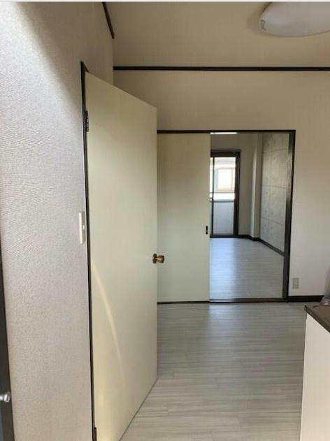 エスポワールメゾンの玄関