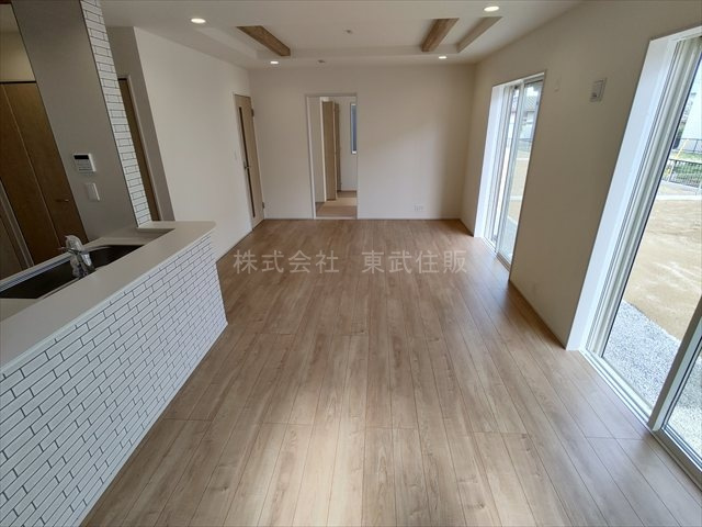 【居間・リビング】 | 入間郡越生町越生東６丁目　全４棟　2号棟 | リビング