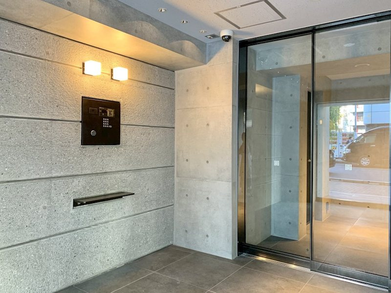 ZOOM東神田のエントランス