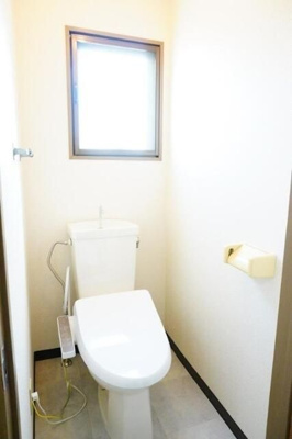 【トイレ】 | メゾンケント | 落ち着いた色調のトイレです
