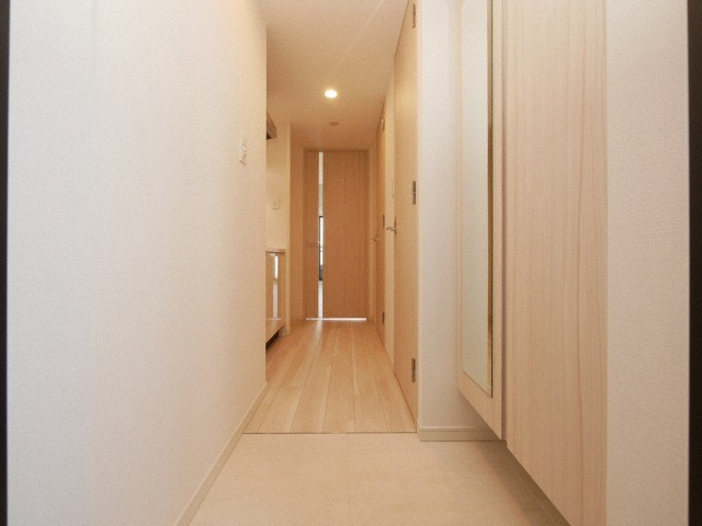 S-RESIDENCE福島Alovitaの玄関
