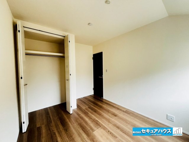 【同施工物件ご案内可能】刈谷市泉田町半崎　全2棟の内観：施工例|【洋室イメージ】
◆お子様のお部屋や主寝室、来客時の宿泊室、趣味のお部屋としてもご利用いただけます♪　　　　　　　　　　　　　　　　　　　　　　　　　　　　　　　　　　　　　　　　　　　　　　　　　　