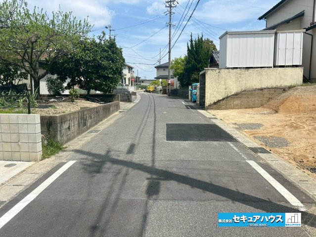 【同施工物件ご案内可能】刈谷市泉田町半崎　全2棟の前面道路含む現地写真|事前予約にて現地ご見学いただけます！お気軽にお問い合わせください♪
■株式会社　セキュアハウス■
住宅ローンに強く、知識、経験豊富なスタッフ在籍
お客様に寄り添い、ご成約後もサポート致します。　　　　