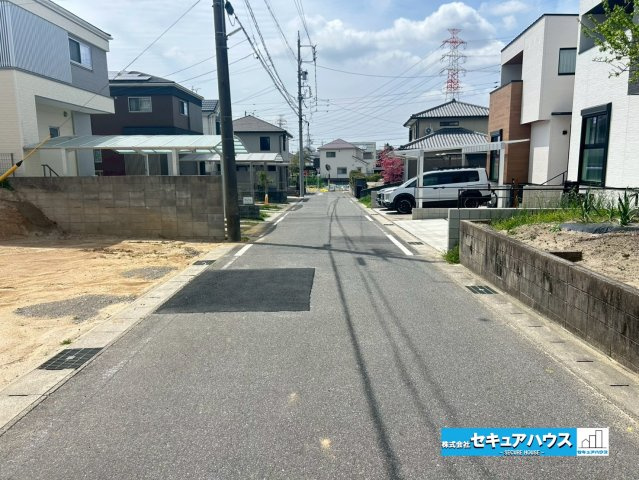 【同施工物件ご案内可能】刈谷市泉田町半崎　全2棟の前面道路含む現地写真|事前予約にて現地ご見学いただけます！お気軽にお問い合わせください♪
■株式会社　セキュアハウス■
住宅ローンに強く、知識、経験豊富なスタッフ在籍
お客様に寄り添い、ご成約後もサポート致します。　　　　