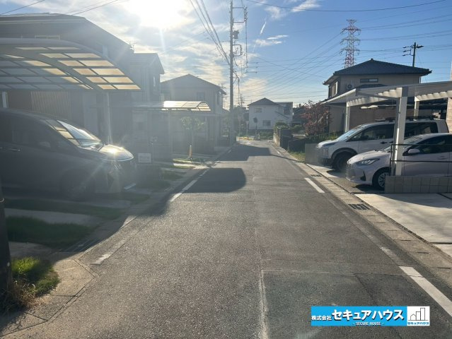 【本日ご案内可能】刈谷市泉田町半崎　全2棟の前面道路含む現地写真|事前予約にて現地ご見学いただけます！お気軽にお問い合わせください♪
■株式会社　セキュアハウス　豊明店■
住宅ローンに強く、知識、経験豊富なスタッフ在籍
お客様に寄り添い、ご成約後もサポート致します。