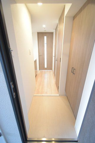 エスリード難波THE　FIRSTの玄関