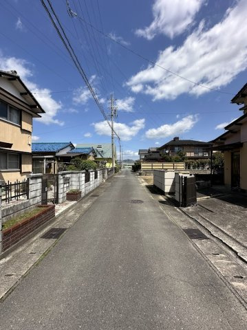 中古住宅　早野の前面道路含む現地写真
