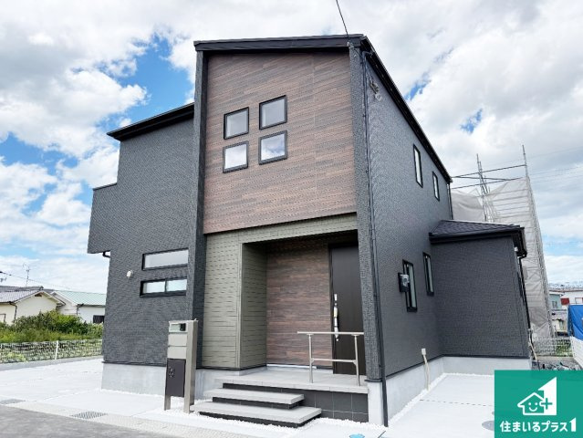泉佐野市日根野　新築一戸建ての外観|安心の10年保証！外観を美しく保ち、雨水で汚れを落とします！気になることがありましたら、お気軽にお問い合わせください！