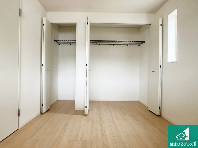 姫路市広畑区蒲田　第12期（第4期）　新築一戸建ての洋室|収納スペースが充実しているので子供の成長に合わせてたくさん収納ができます！家族構成に合わせた様々な活用ができる収納！
