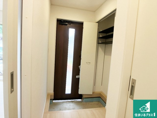 姫路市広畑区蒲田　第12期（第4期）　新築一戸建ての玄関|シューズボックスにはたくさんの靴が収納できるので玄関周りはいつもスッキリ！ご家族が増えても安心！