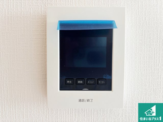 ♦堺市東区日置荘西町　新築一戸建ての防犯設備|カラーモニターインターホン！声だけでなく来訪者の姿や顔がモニターで確認できるので、小さなお子様がいらっしゃるご家庭でも安心できます！