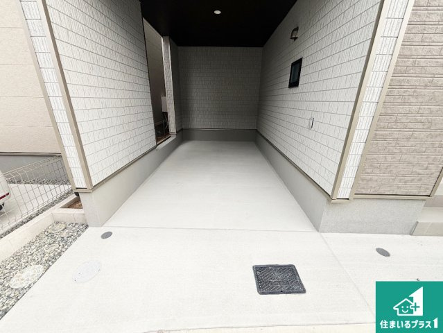 ♦堺市東区日置荘西町　新築一戸建ての駐車場|駐車スペース！散水栓があるので、こまめに愛車を洗えます！