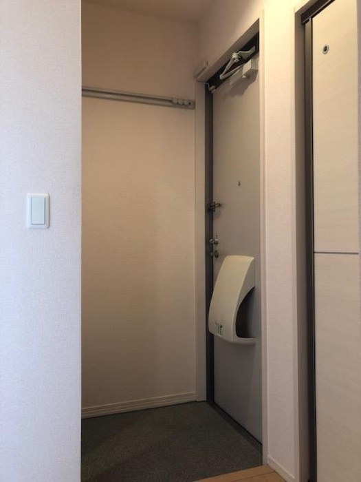 ランプロンの玄関