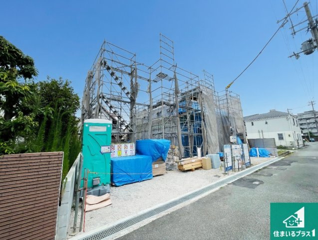 宝塚市中州　新築一戸建ての外観|周辺は落ち着いた街並みの住宅地！子育てがしやすい住環境です！まだ未完成ですが、現地でしかわからない事もございます。是非一度ご覧ください。