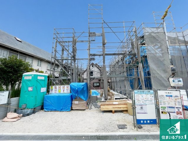 宝塚市中州　新築一戸建ての外観|周辺は落ち着いた街並みの住宅地！子育てがしやすい住環境です！まだ未完成ですが、現地でしかわからない事もございます。是非一度ご覧ください。