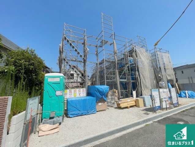 宝塚市中州　新築一戸建ての外観|周辺は落ち着いた街並みの住宅地！子育てがしやすい住環境です！まだ未完成ですが、現地でしかわからない事もございます。是非一度ご覧ください。