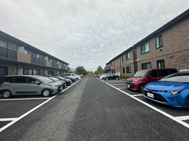 マジェスティーAの駐車場