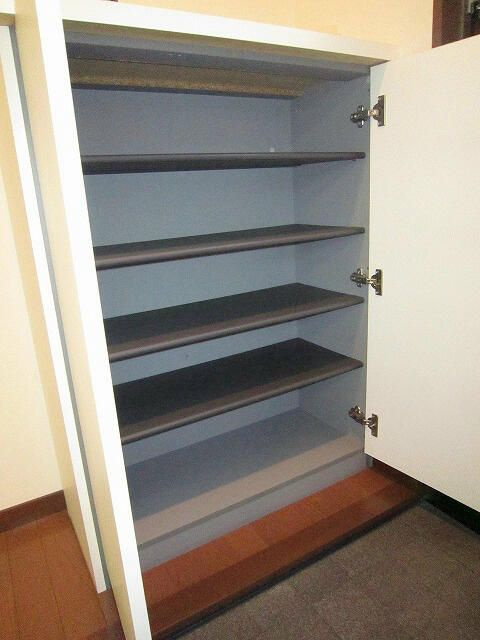 アピッシュの玄関