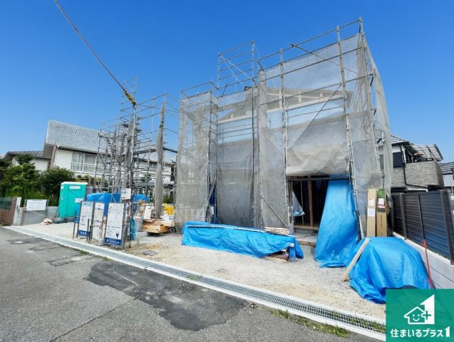 宝塚市中州　新築一戸建ての外観|周辺は落ち着いた街並みの住宅地！子育てがしやすい住環境です！まだ未完成ですが、現地でしかわからない事もございます。是非一度ご覧ください。