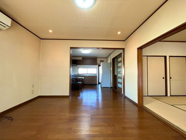 久留米市城島町城島　中古戸建の居間・リビング