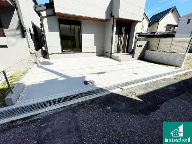 ■宝塚市中州　新築一戸建ての駐車場|駐車スペース！散水栓があるので、こまめに愛車を洗えます！