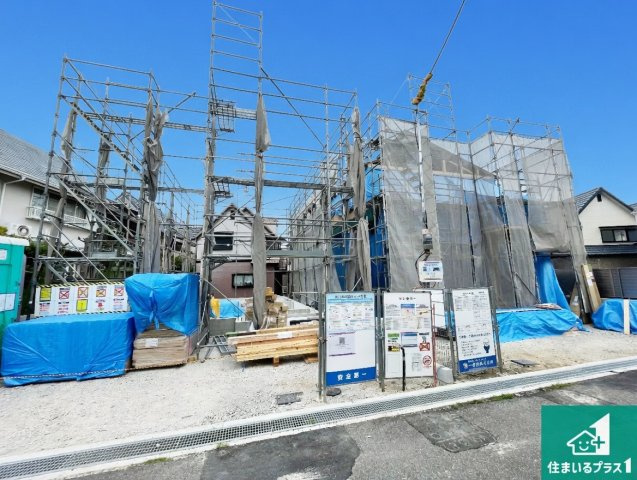宝塚市中州　新築一戸建ての外観|周辺は落ち着いた街並みの住宅地！子育てがしやすい住環境です！まだ未完成ですが、現地でしかわからない事もございます。是非一度ご覧ください。