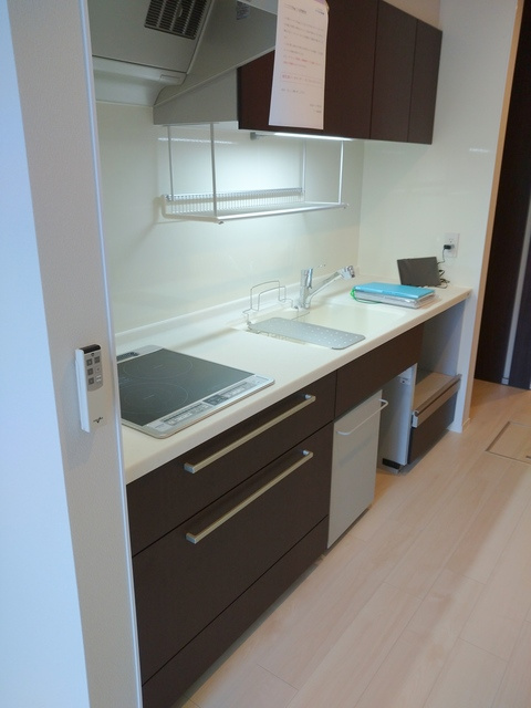 （シニア限定）ヘーベルVillage町屋のキッチン|火が出ないIHコンロ対応