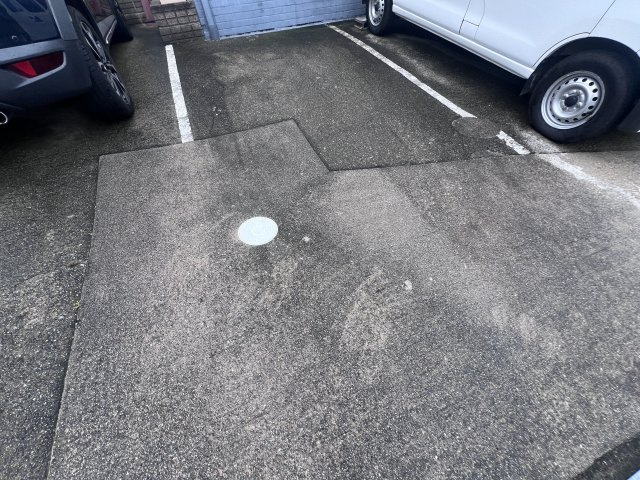 ドゥ・ホーム魚住の駐車場
