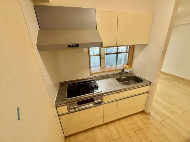 RUTS 総社本町のキッチン