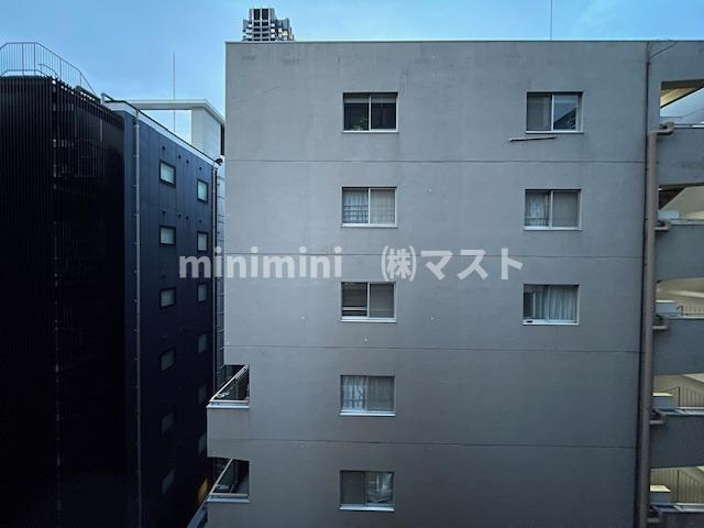 コンフォリア・リヴ淡路町一丁目の展望