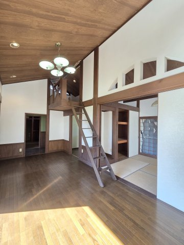 桐生市相生町三丁目　中古住宅の洋室|中古住宅　桐生市相生町三丁目
