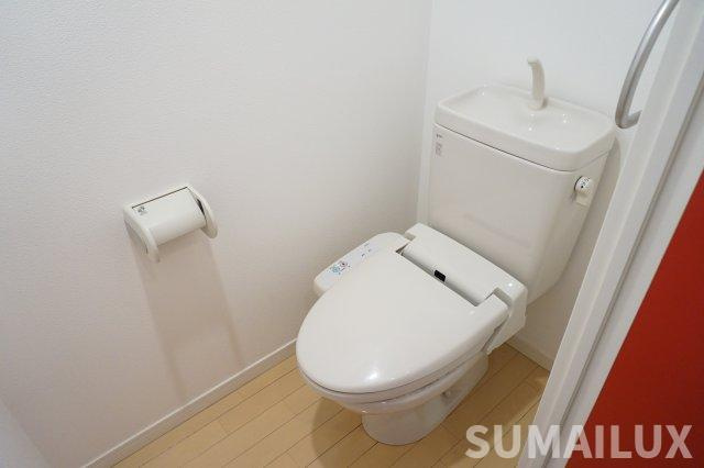 熊本市中央区本荘３丁目の賃貸マンションのトイレ