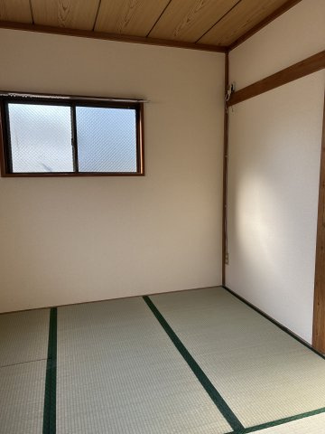 コーポヤマダの和室