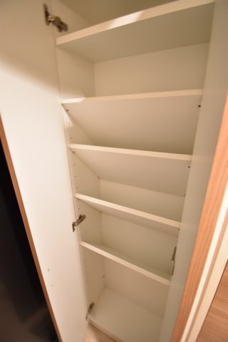 スプランディッド難波の収納