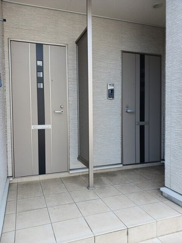 グレイスＡの玄関