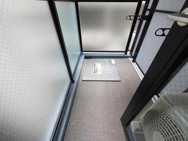 コンフォリア・リヴ桜川ソルテラスのバルコニー