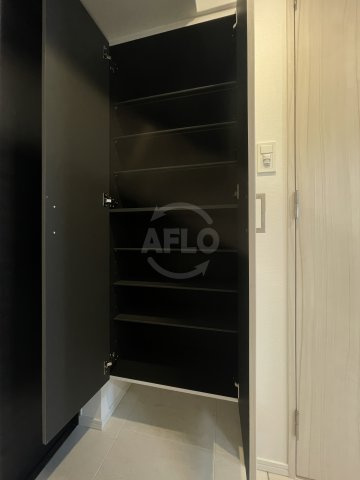 S-RESIDENCE難波大国町Uno（エスレジデンスナンバダイコクチョウウーノ）の収納|S-RESIDENCE難波大国町Uno（エスレジデンスナンバダイコクチョウウーノ）　シューズボックス