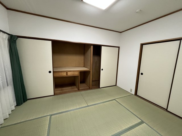 東人丸町戸建の収納