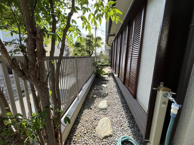東人丸町戸建の庭